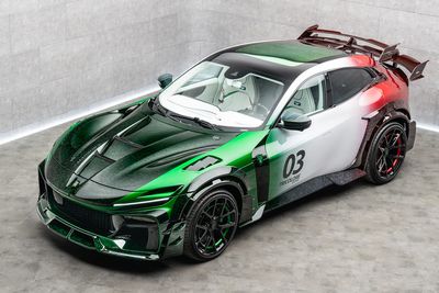 News,Over-the-top,Just No,SXdrv,Tricolore,Italian,Aftermarket,Ferrari Purosangue,MANSORY,